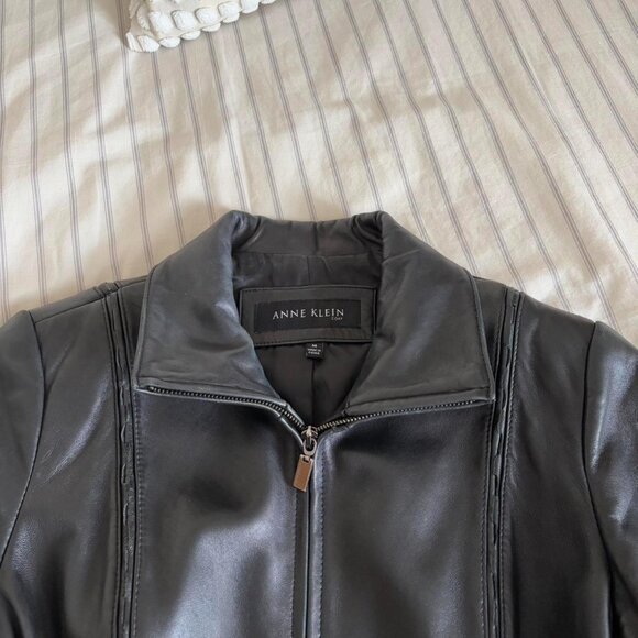 Fitted Leather jacket - Picture 3 of 4